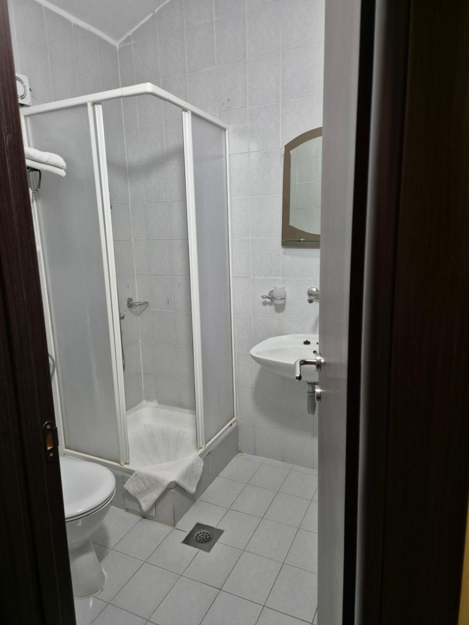 Mali Milocer Bay Accommodation Sveti Stefan Habitación foto