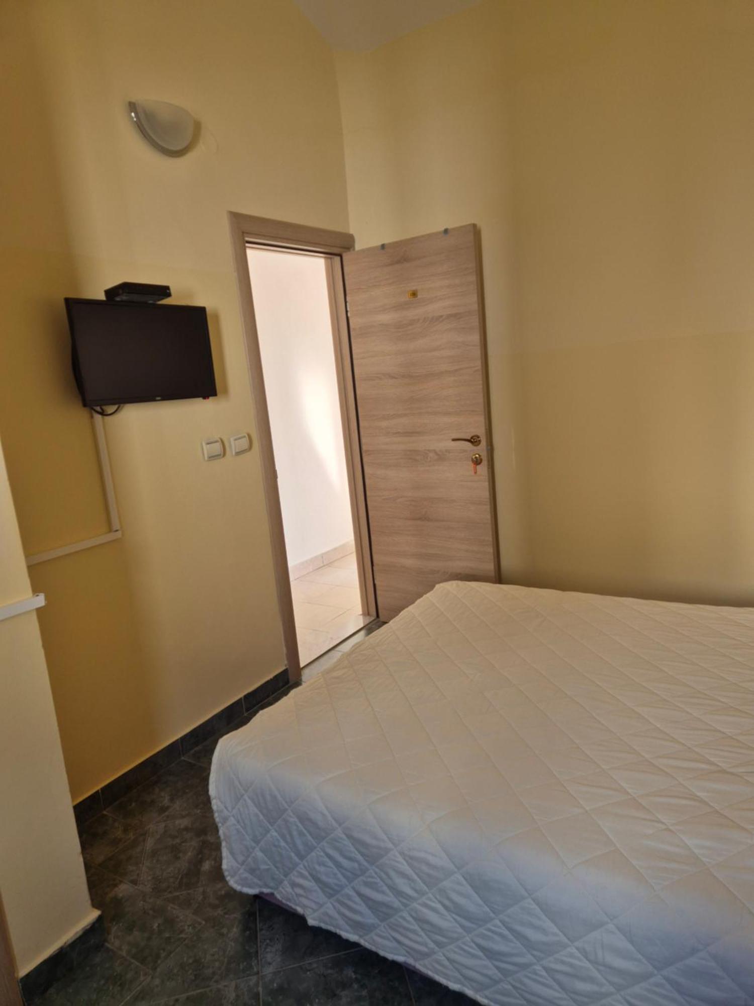 Mali Milocer Bay Accommodation Sveti Stefan Habitación foto