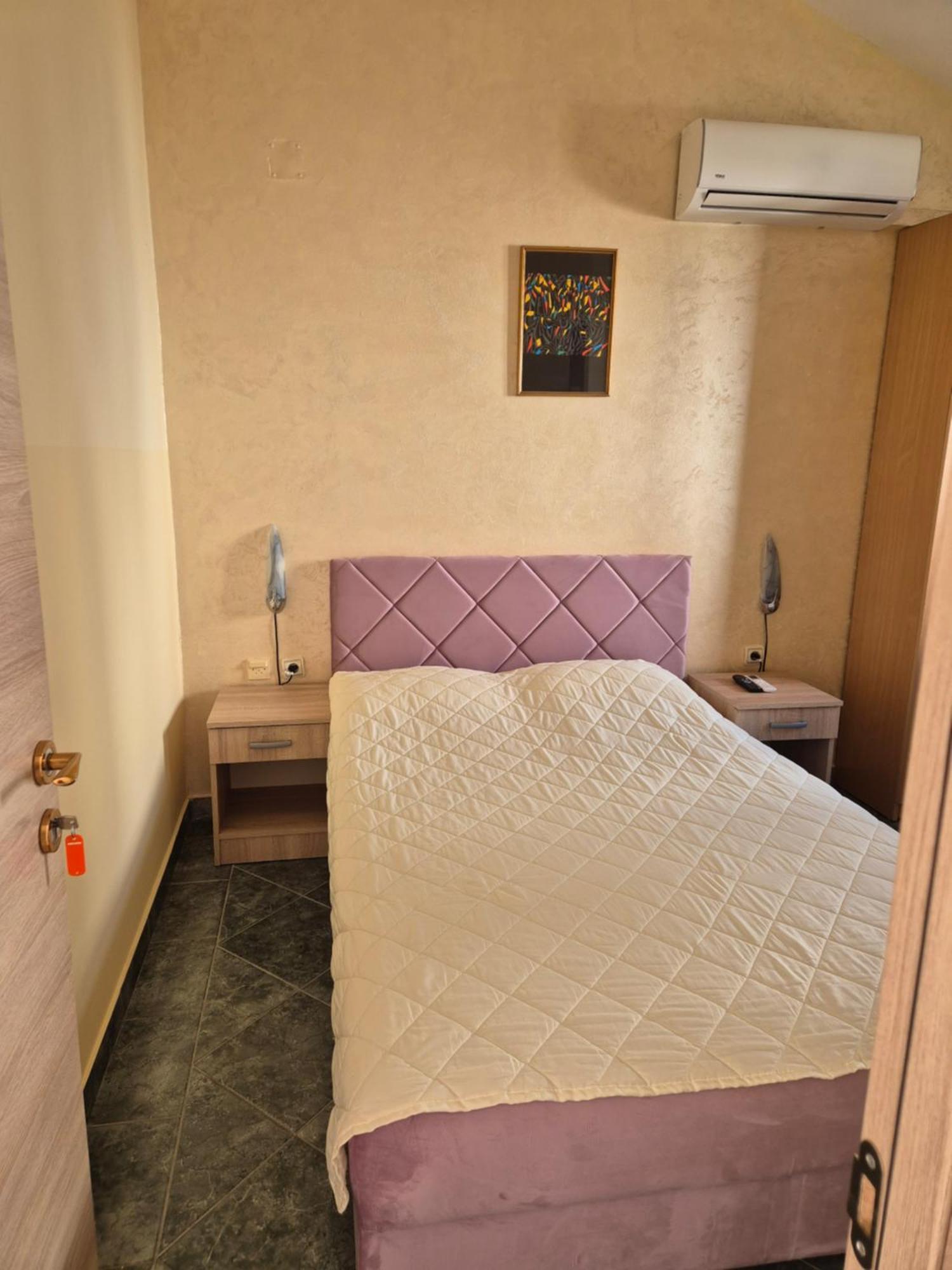 Mali Milocer Bay Accommodation Sveti Stefan Habitación foto