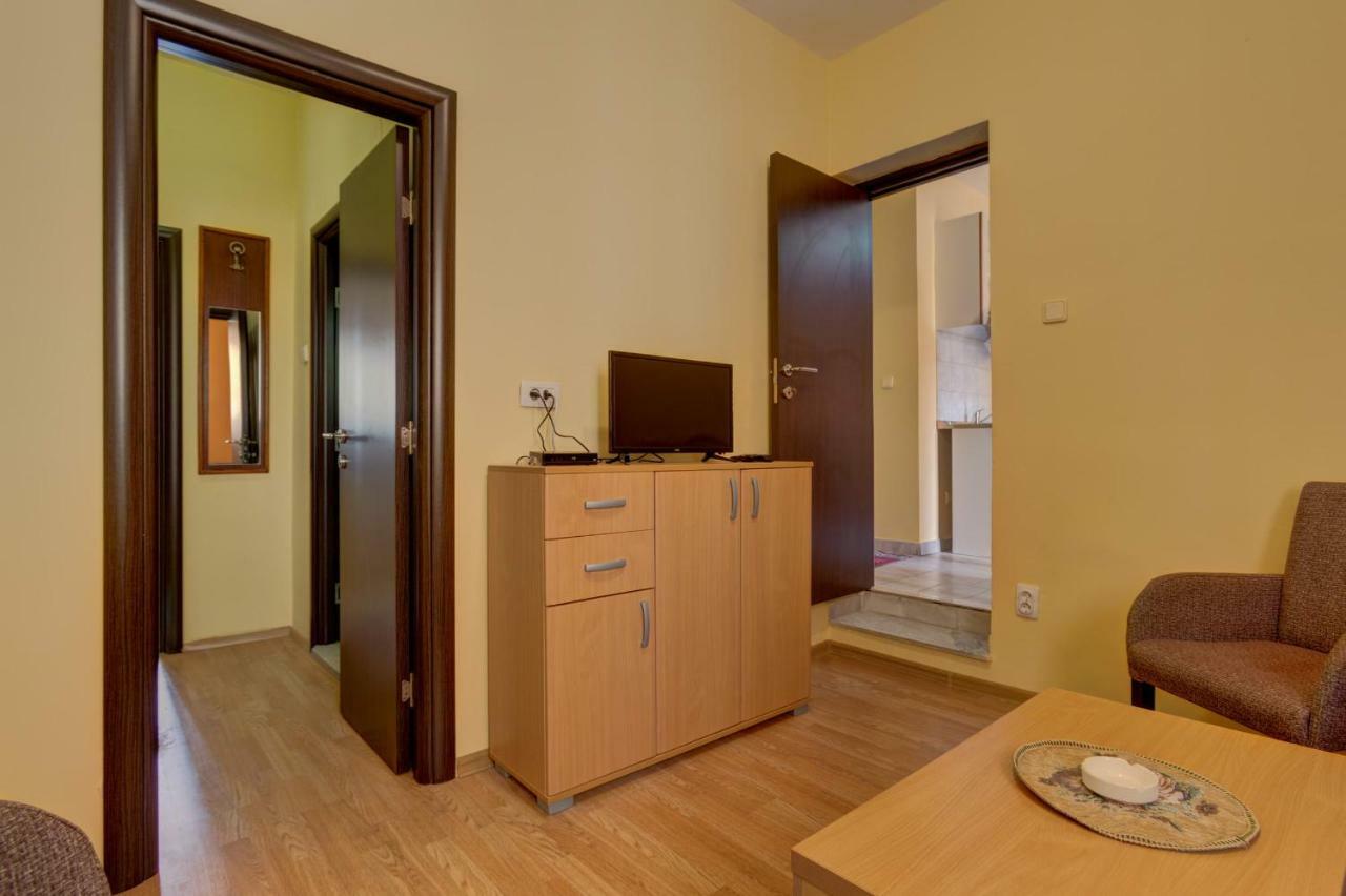 Mali Milocer Bay Accommodation Sveti Stefan Exterior foto